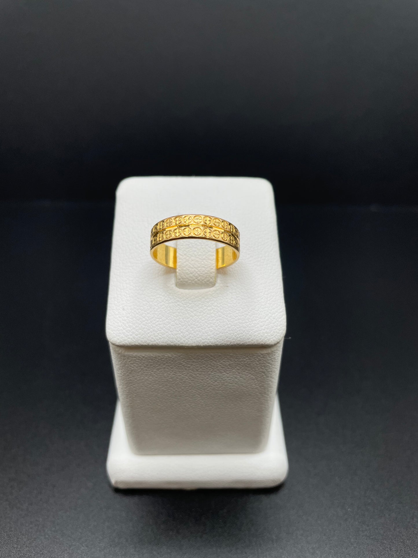 21k Ring - Size 5.5 - 3.1 Grams