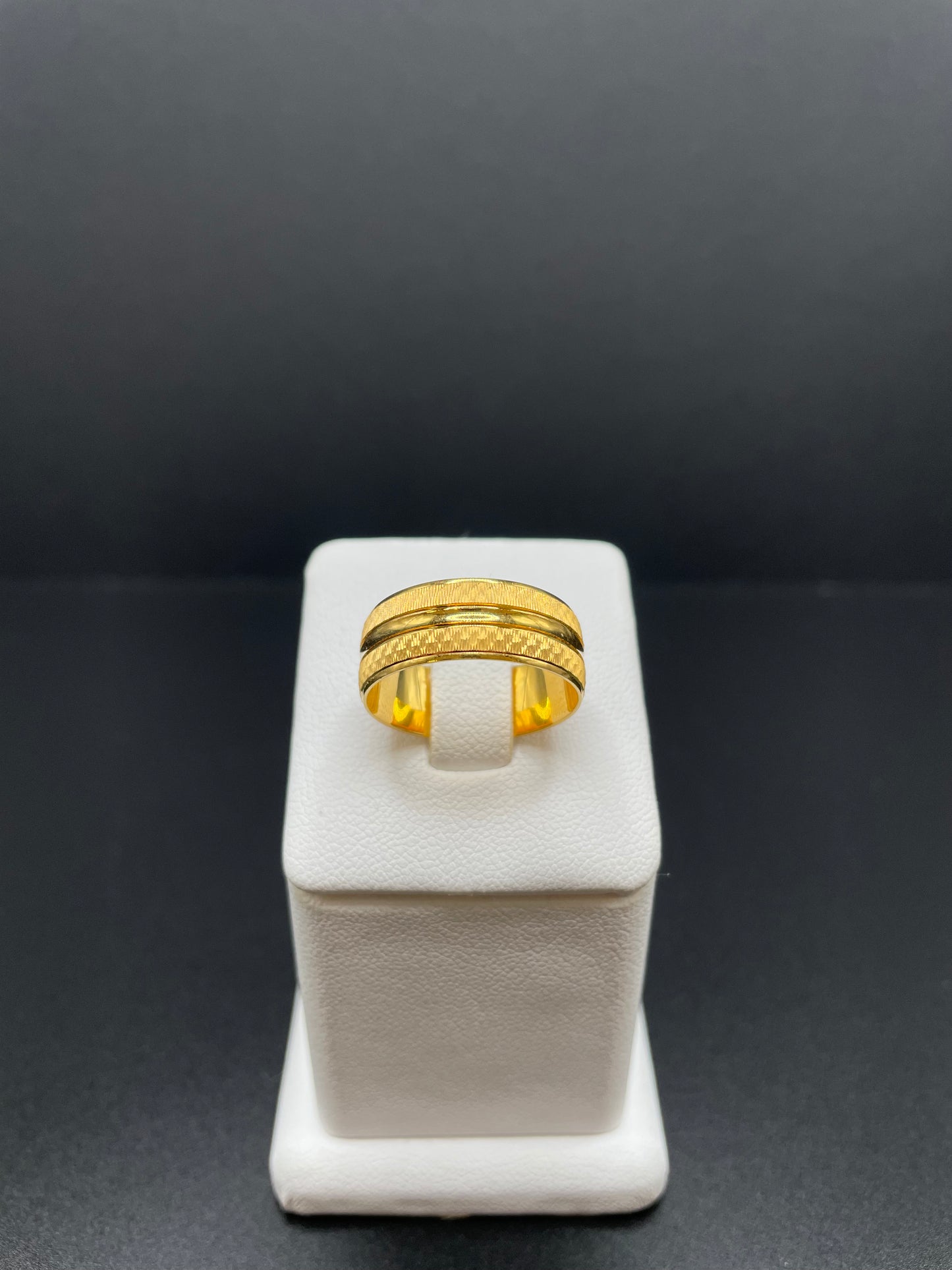 21k Ring - Size 9 - 7.5 Grams